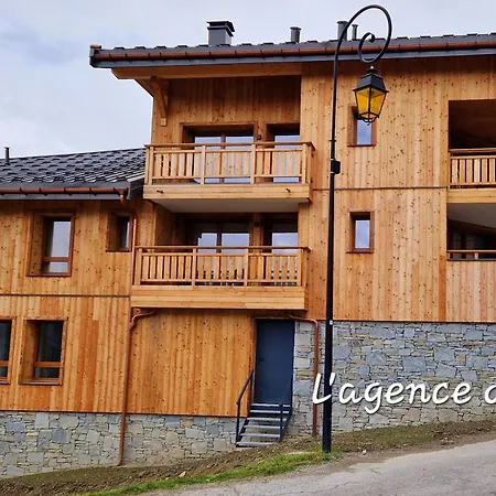 8 Pers, 86m², A 50m Des Pistes Et Commerces A Montalbert, Parking Et Wifi Inclus * La Plagne
